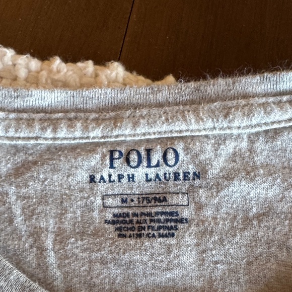 Polo by Ralph Lauren Light Gray Tee with Bear Design - Picture 3 of 6